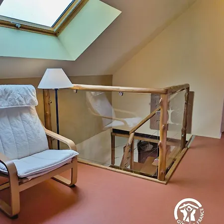 Les Loges Du Bas, 13 Personnes Saint-Cyr-en-Pail